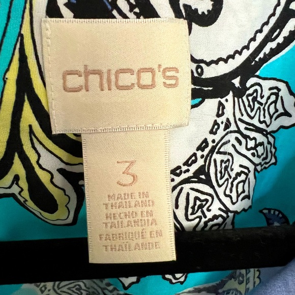 Chico’s no iron button down shirt. Size 3 - Picture 3 of 4